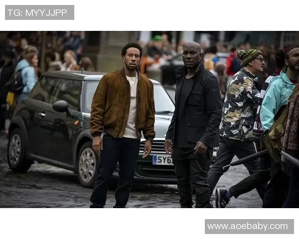 吉布森的传奇人生与艺术成就探秘：从电影到音乐的多元化发展之路